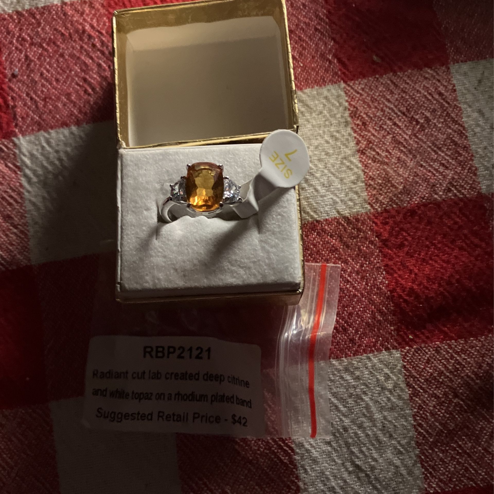 Woman’s Ring Size 7