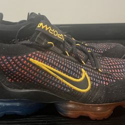 SIZE 8 W0MAN - Nike Air VaporMax 2021 Flyknit Black Multi