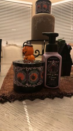 Bath and body works Halloween set