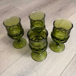 Set of 4 vintage green Indiana Glass Kings Crown Thumbprint Goblets
