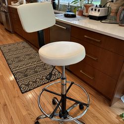 Drafting Stool On Casters 
