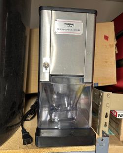 Waring Pro IC70 Professional Stainless Steel Large-Capacity Ice Crusher