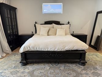 Restoration Hardware cal king Bedroom -FULL Set