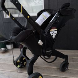 Doona-Midnight Edition (Price Negotiable)