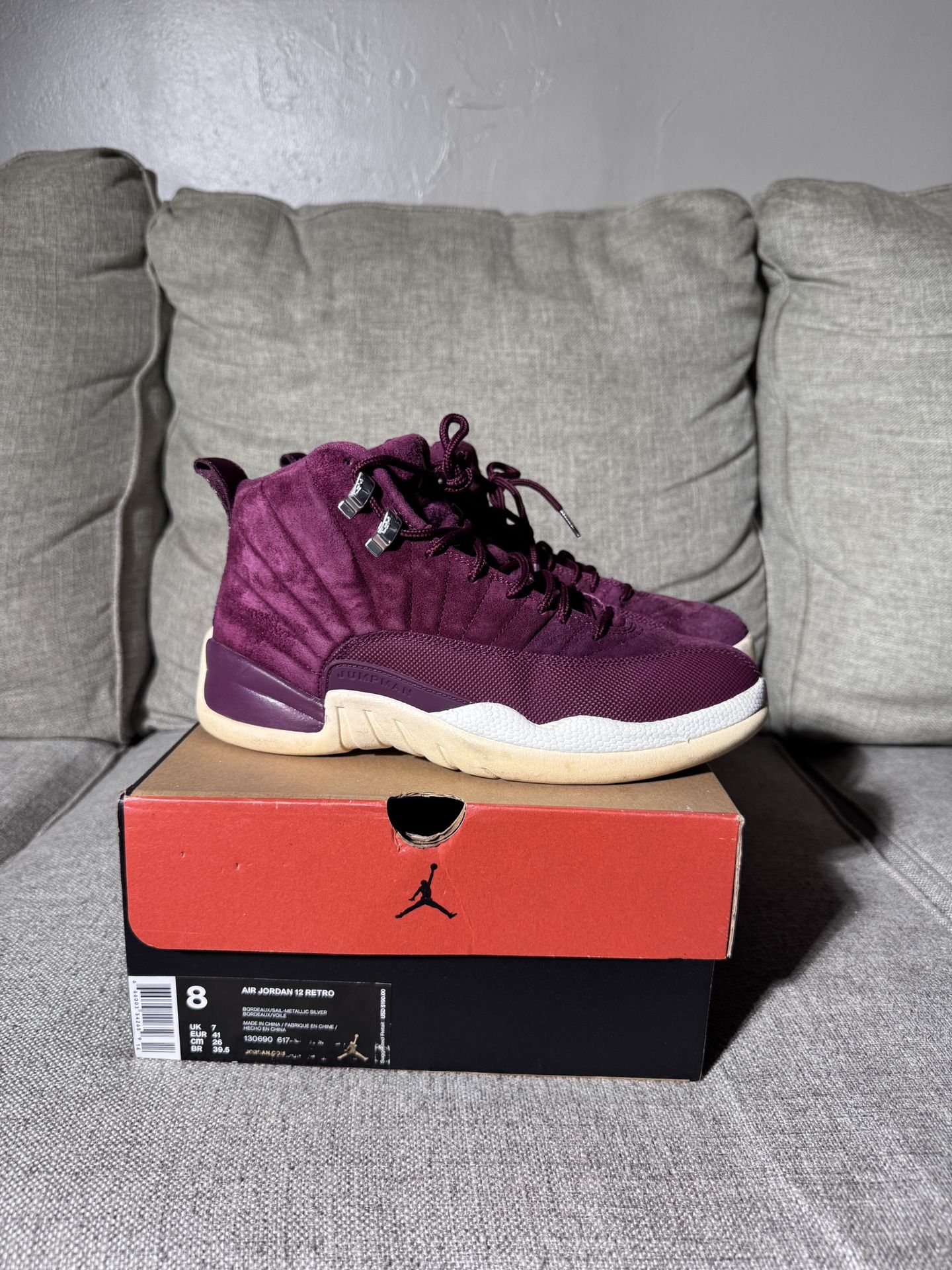 Jordan 12 Bordeaux Size 8