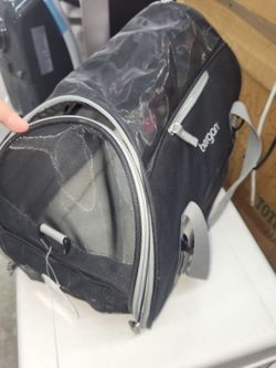 Pet carrier