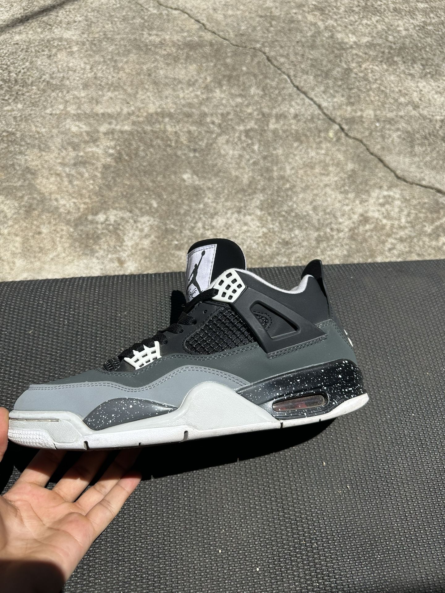 Air Jordan 4 Retro