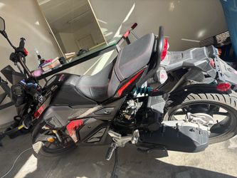 Moto 200CC