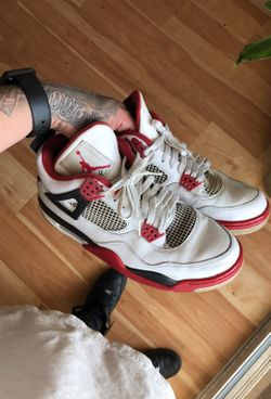 Jordan 4s