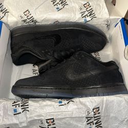 nike dunk x undefeated 