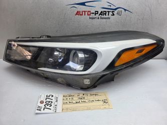 2017 - 2018 KIA FORTE LEFT DRIVER HALOGEN HEADLIGHT OEM AY73975