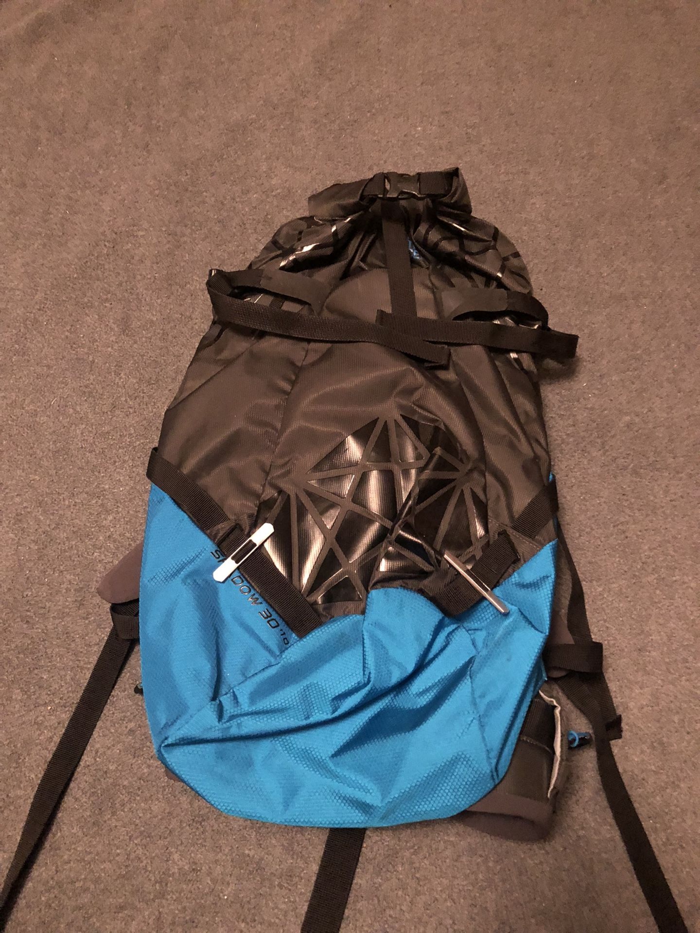 The North Face Shadow 30+10L Hiking/Climbing/Skiing Backpack  