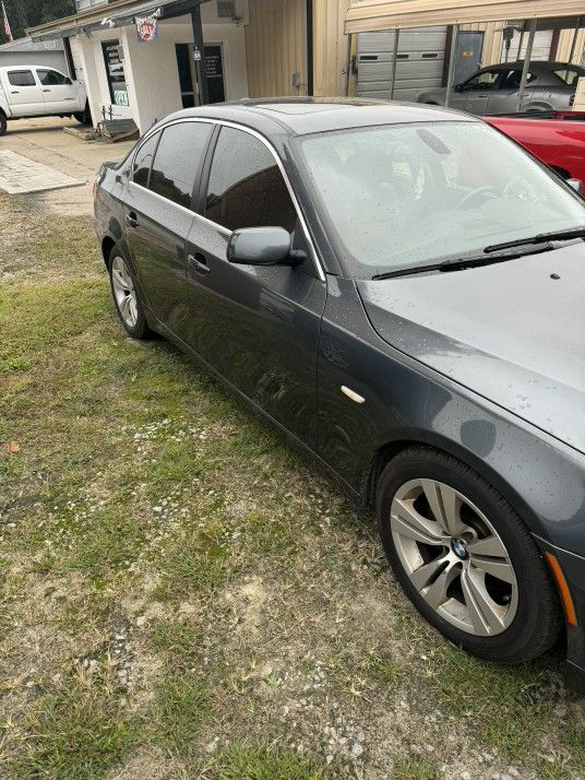 2010 BMW 528i