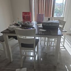 Countertop Height Dinning Room Table W/ Stools