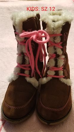 Carters Boots 12 M