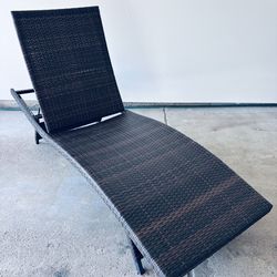 Wickerw Chaise Lounge - Dark Brown