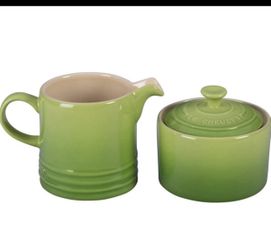NEW IN BOX LE CREUSET PALM GREEN SUGAR AND CREAM SET