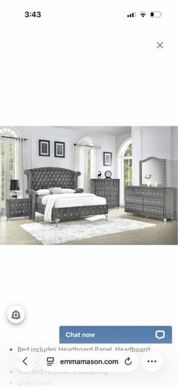 Queen bedset w/ mirror n dresser