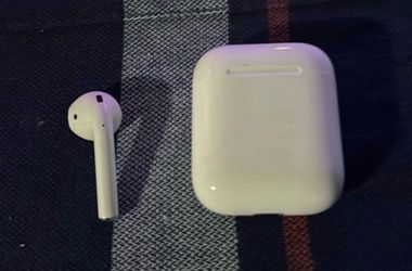 AirPods