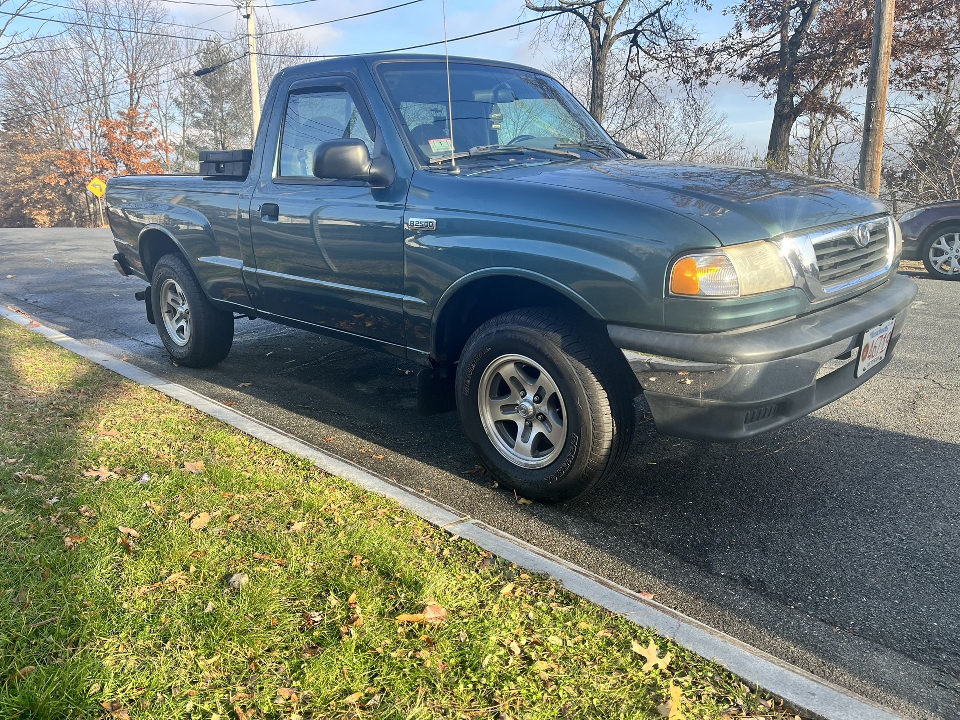 2000 Mazda B-Series Pickup