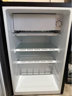Hisense mini fridge with freezer