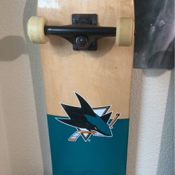 Sharks Skateboard 