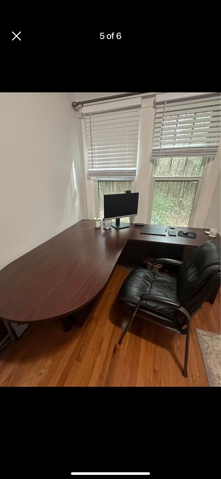 High Quality Corner Desk, Like New
