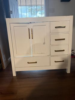 Bathroom vanity