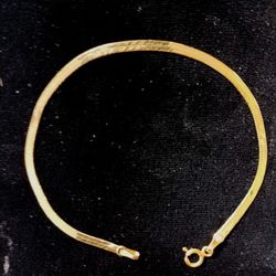 14K Herringbone Bracelet 