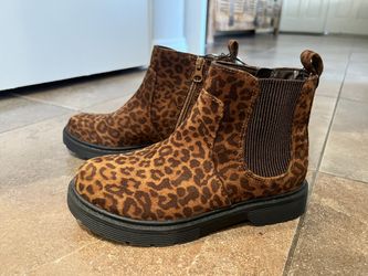 New Girls Boot Faux Suede Leopard Print