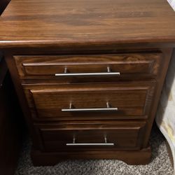 Selling 2 Night Stands So Beautiful And Clean