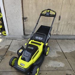 RYOBI ONE+ HP 18V Brushless 20 in. Cordless Battery Walk Behind Push Lawn Mower