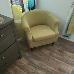 2 Side Chairs $30 Each