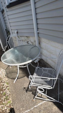 Vintage Iron patio furniture