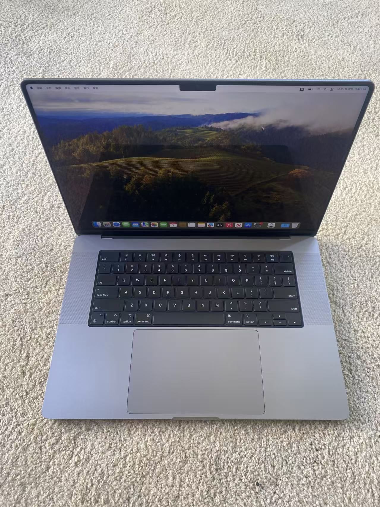 MacBook M1 Pro,16inch,memory 32GB,storage 1TB