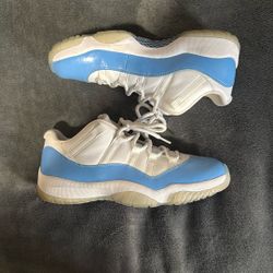 Jordan 11 UNC