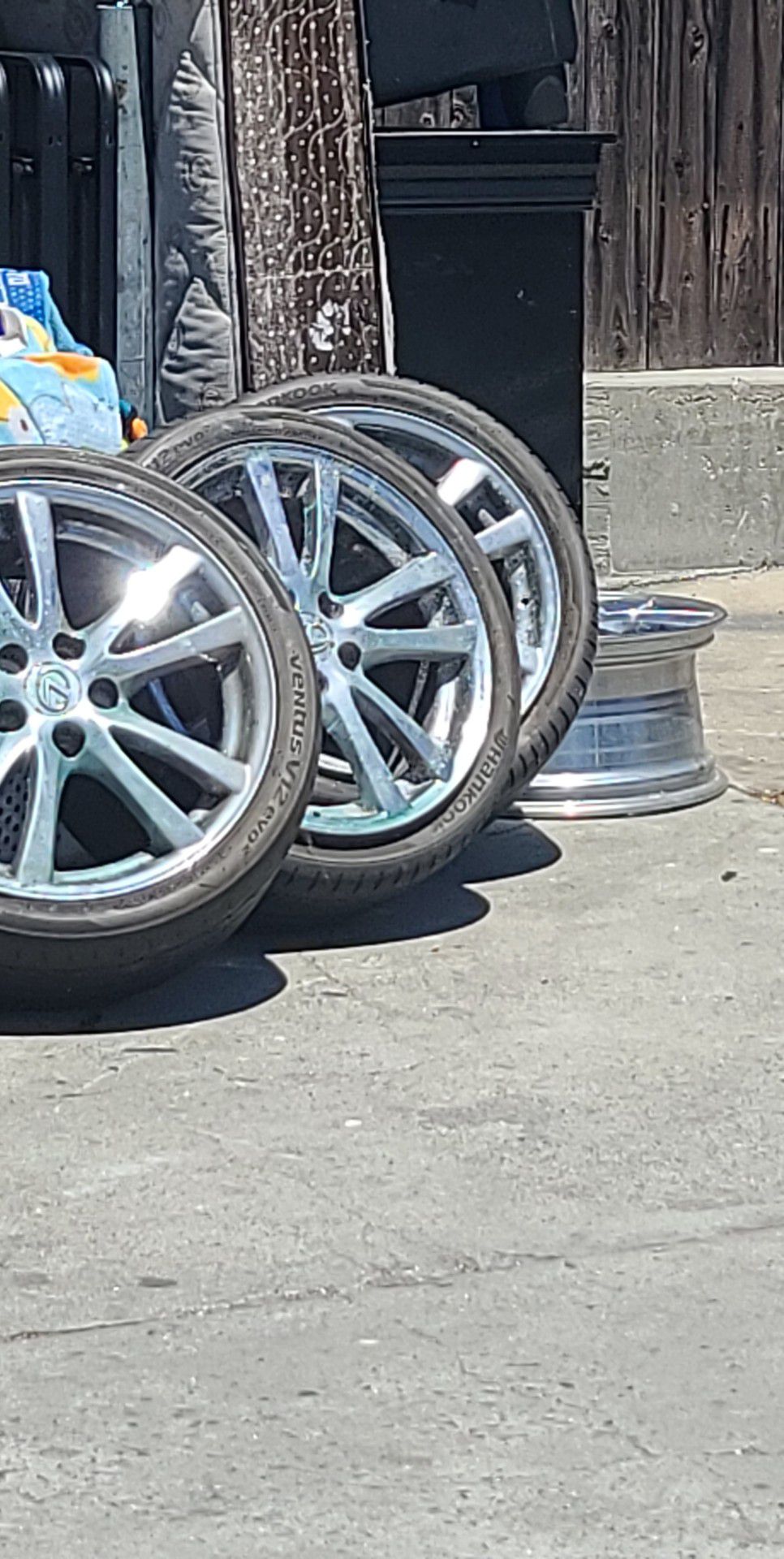 Got 3 tires with rims and a rim without tire. For a lexus
