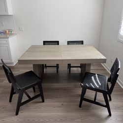 Luxury Dining Room Table Great Condition