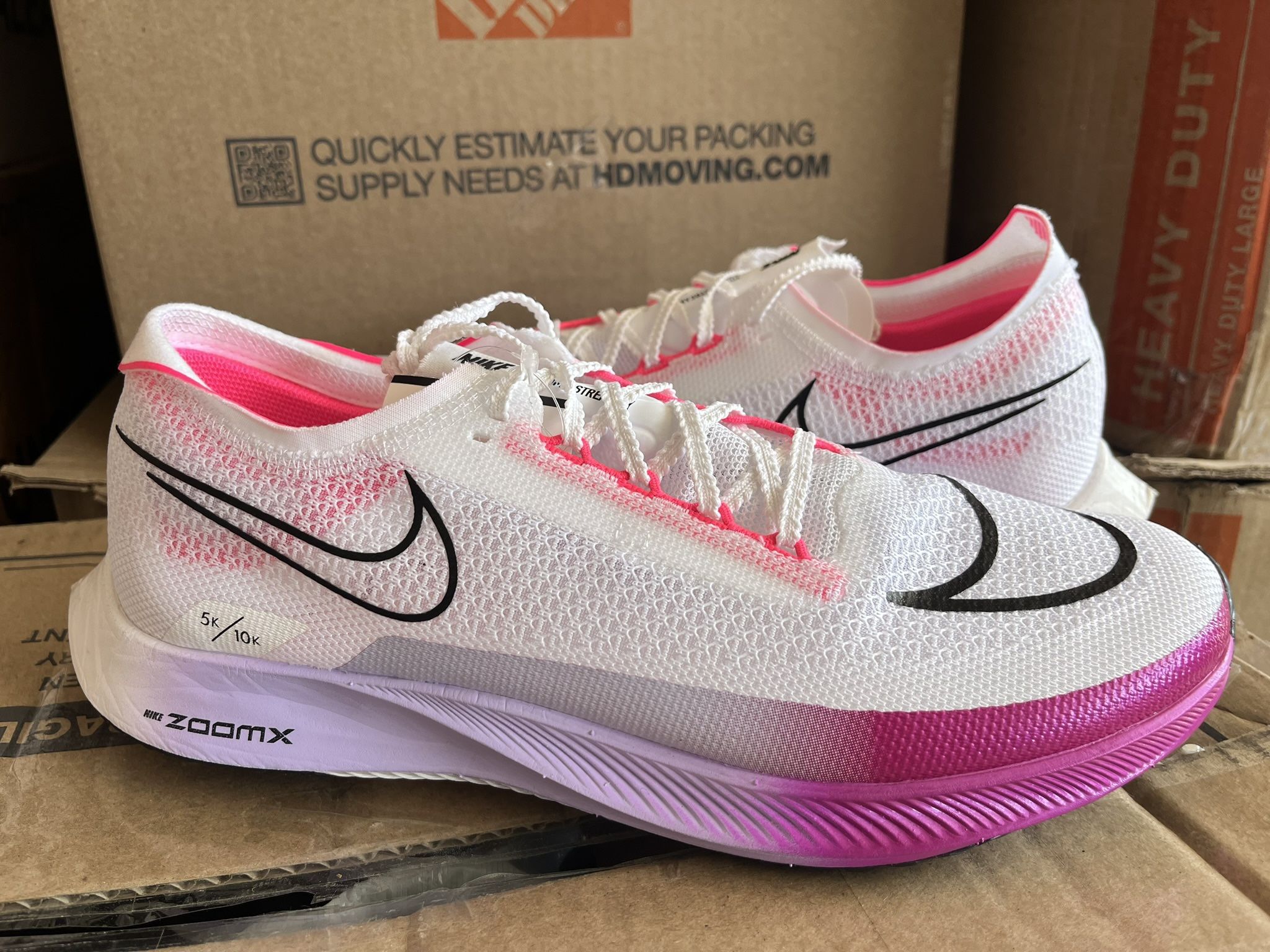 Nike ZoomX Streakfly Sz 10.5 MENS Running Shoes
