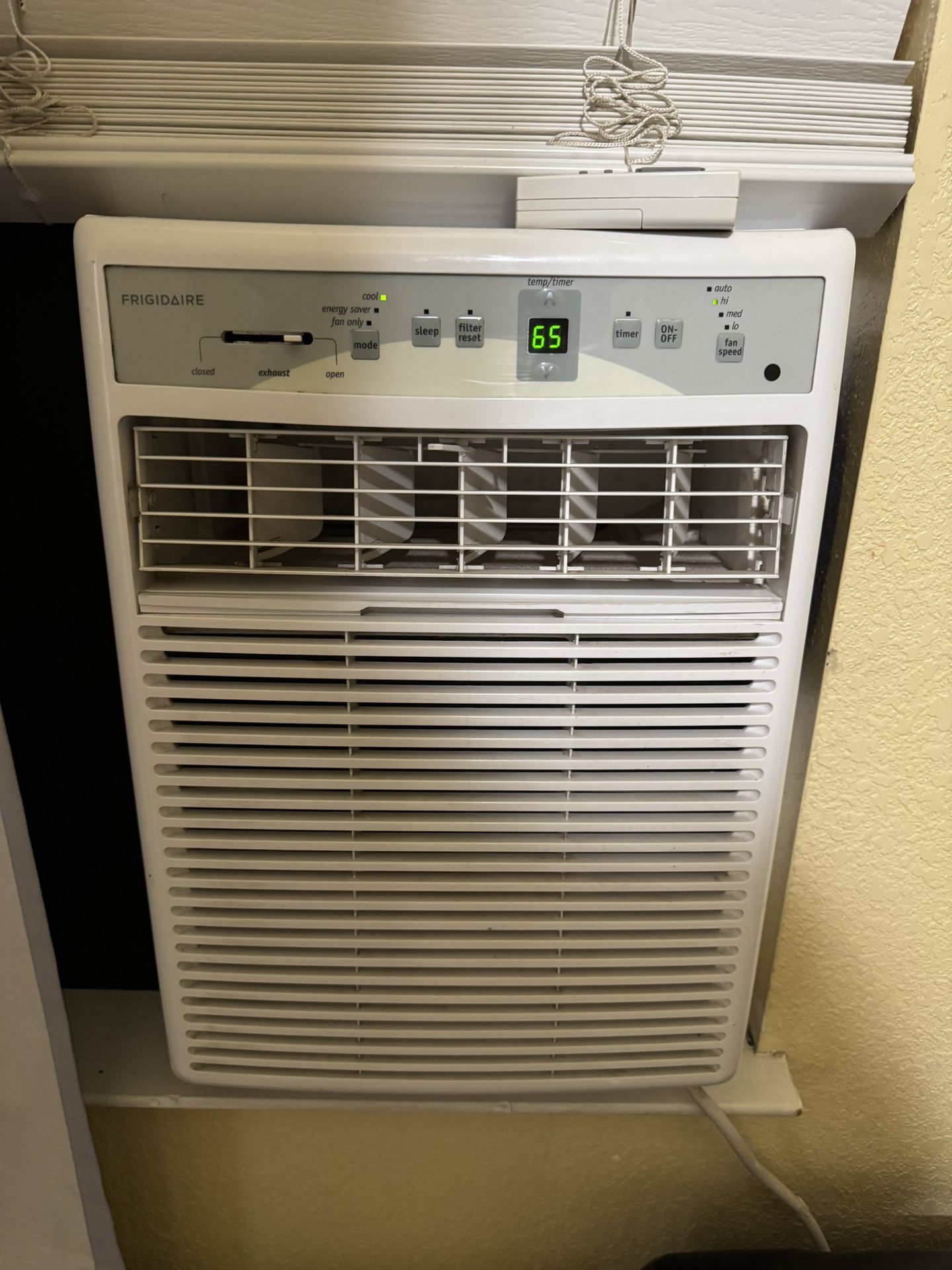 Frigidaire 10,000 BTU Air Conditioner 
