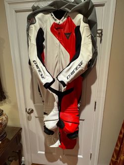 BRAND NEW DAINESE RACE LEATHER MOTORCYCLE RACING SUIT RARE US 54 UK 64