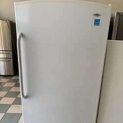 Maytag Freezer ( Delivery Available)