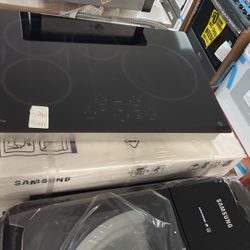 4 BURNER ELECTRIC COOKTOP