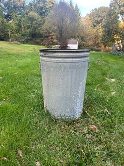 Galvanized Steel Utility Can / Small Trash Bucket