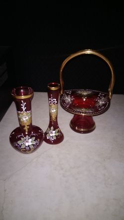 Murano glass basket and 2 cases w/ lable