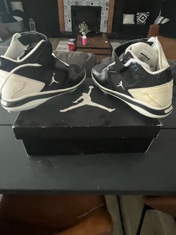 Jordan baseball cleats (size 11)