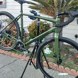 2019 cannondale topstone gravel roadbike size 56cm large shimano sora like new..