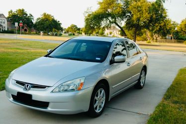 Immaculate 2004 Honda Accord Clean title