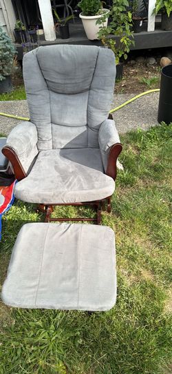 Nursery rocking chair and ottoman