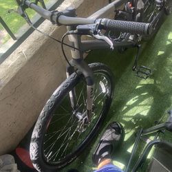 Momentum UK Bike